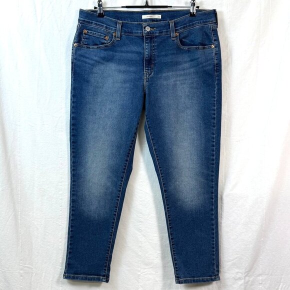 Levis Boyfriend Jeans Women Sz 32x27 Mid-Rise Tapered Medium Wash Stretch Denim - Picture 1 of 10